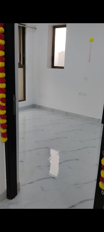 Bathroom in 1 BHK Apartment at Raymond Ten X Habitat, Pokhran Road No Two – for Rent