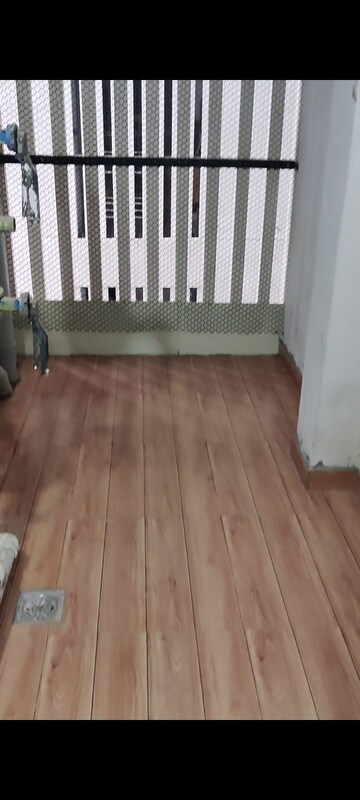 1 BHK Apartment For Rent in Raymond Ten X Habitat, Pokhran Road No Two