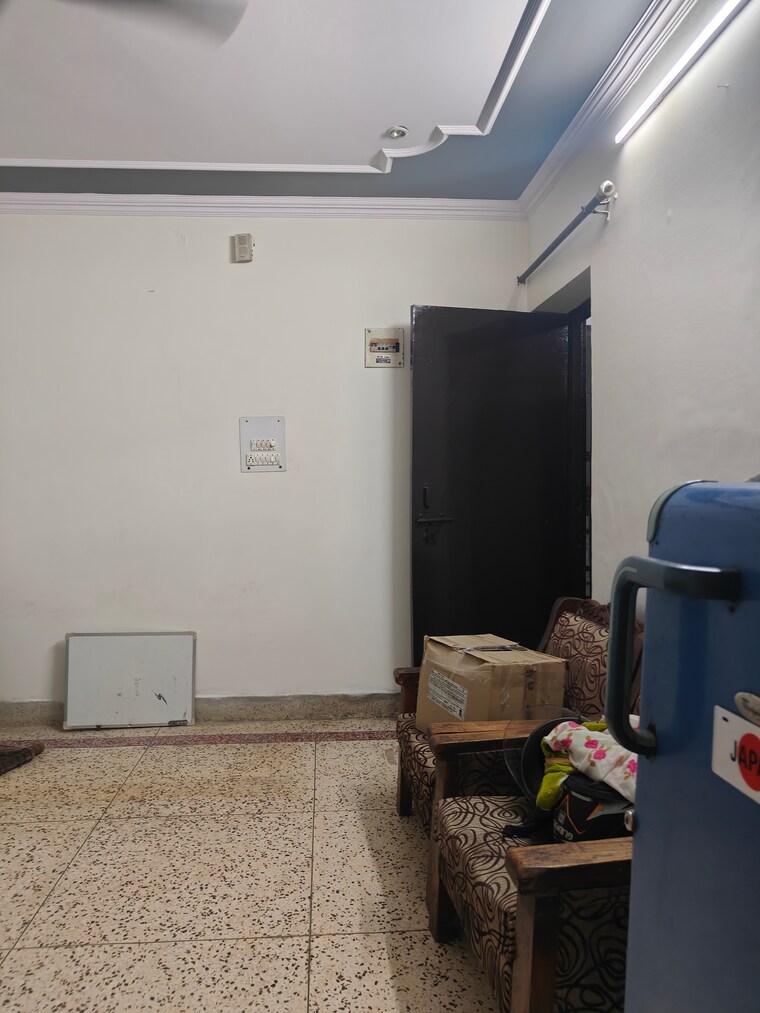 Living Room, shanti-bhawan 1 Bedroom 450 Sq.Ft. Independent House In Sarita Vihar Delhi 9384415