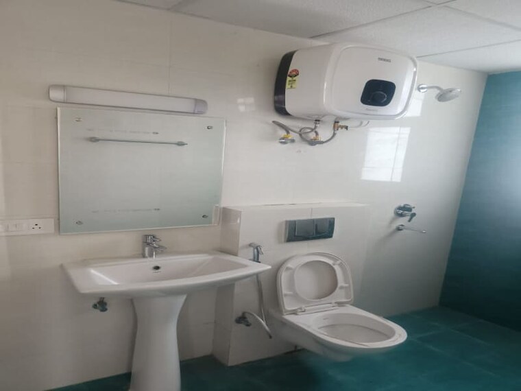 Bathroom, chattarpur 3 Bedroom 139 Sq.Yd. Builder Floor In Chattarpur Delhi 9384792