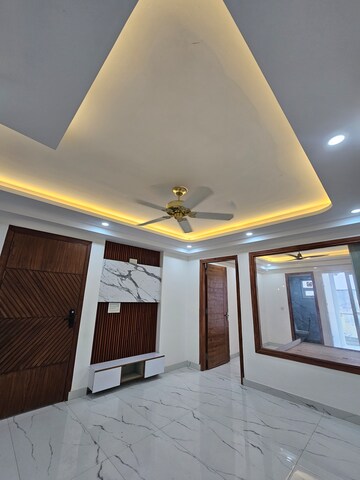 3 BHK Builder Floor For Sale in Chattarpur