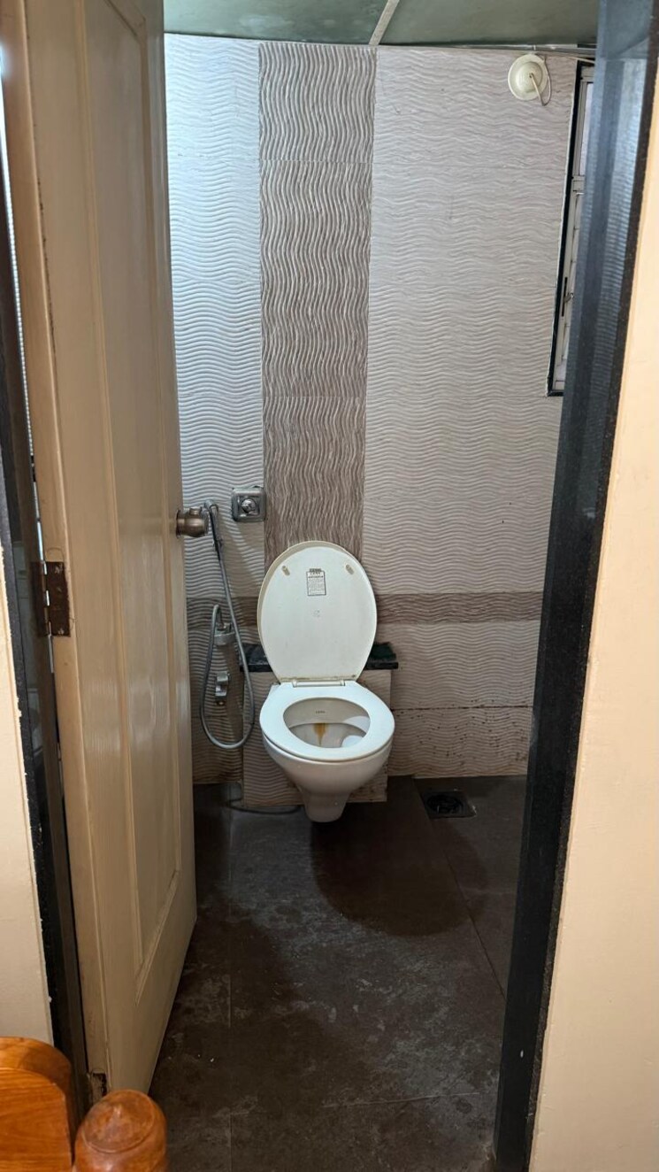 Bathroom, shree-ganesh-graceland 2 Bedroom 1070 Sq.Ft. Apartment In Pimple Saudagar Pune 9384814