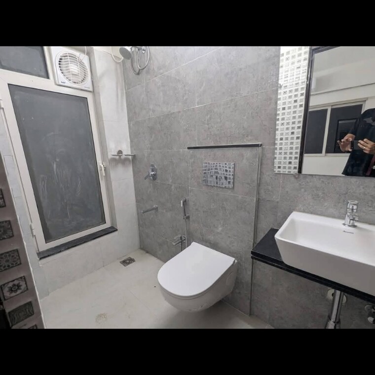 Bathroom, jamuna-chs-malad-east 2 Bedroom 650 Sq.Ft. Apartment In Triveni Nagar Mumbai 9384842