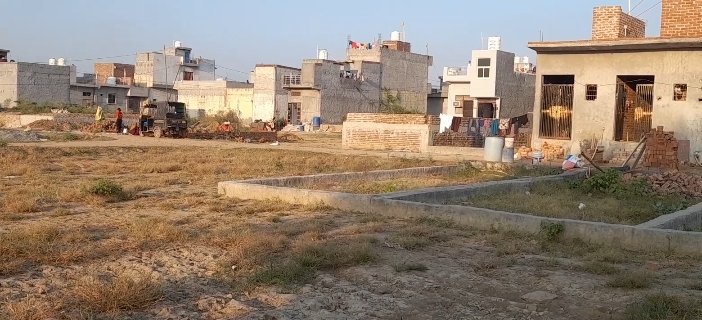 Plot For Sale in Bhopani