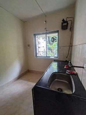Furnished Amenities in 1 BHK Apartment at Chintamani CHS, Dahisar East – for Rent