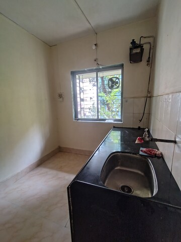 Furnished Amenities in 1 BHK Apartment at Chintamani CHS, Dahisar East – for Rent