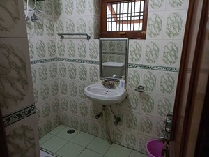 Bathroom in 2 BHK Independent House at Gomti Nagar – for Rent