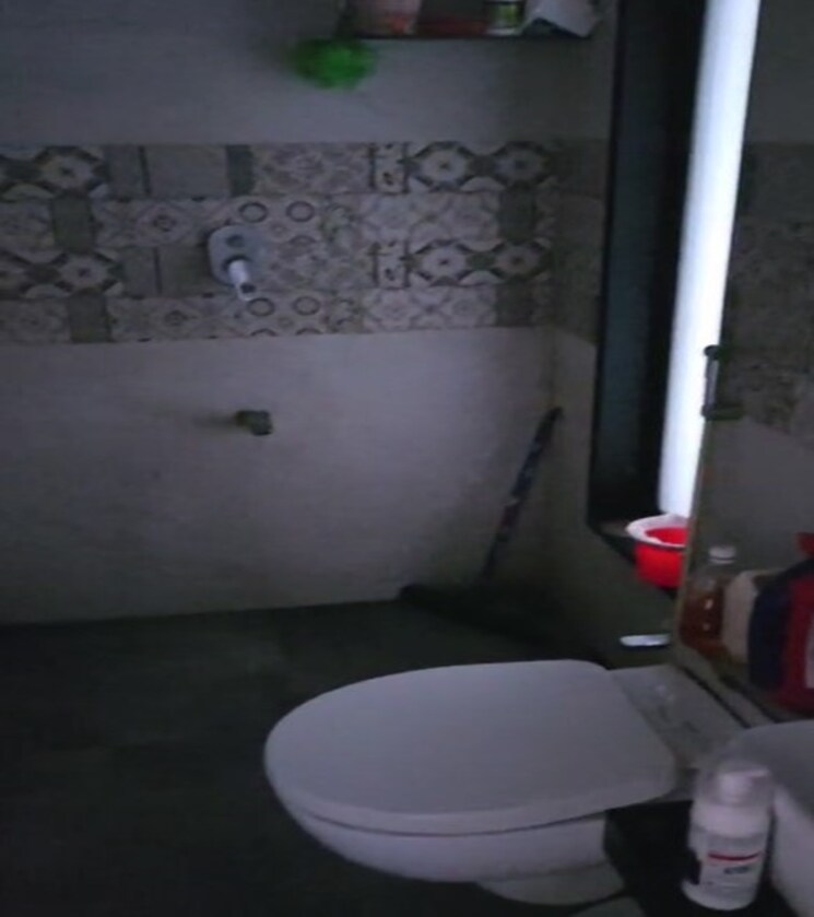 Bathroom, sindhi-society 1 Bedroom 600 Sq.Ft. Apartment In Chembur Mumbai 9384894
