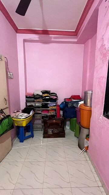 Team Area in 2.5 BHK Villa at Dem Icon, Charkop Sector 2 – for Sale