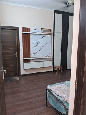 Room in 3 BHK Builder Floor at Vatika India Next, Sector 82 – for Sale