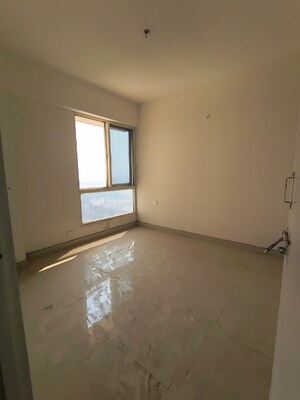 Room in 2 BHK Apartment at Signature The Millennia 3, Sector 37d – for Rent