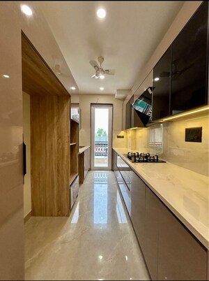 Building Lobby in 3 BHK Builder Floor at BPTP Floors, Sector 70 – for Sale