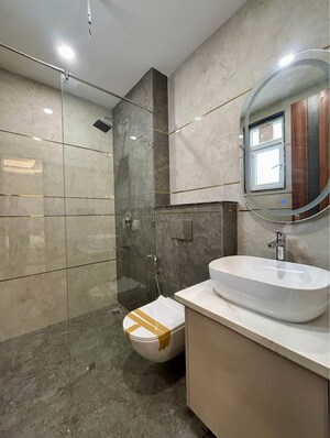 Kitchen in 3 BHK Builder Floor at BPTP Floors, Sector 70 – for Sale