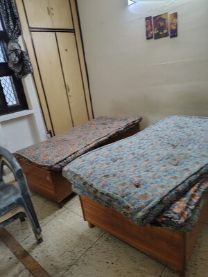 Bedroom in 1.5 BHK Independent House at Sector 55 – for Rent