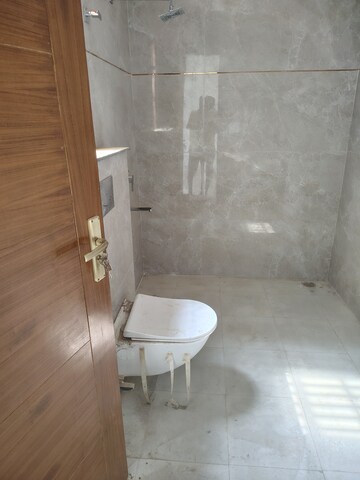 Bathroom in 1.5 BHK Independent House at Sector 55 – for Rent