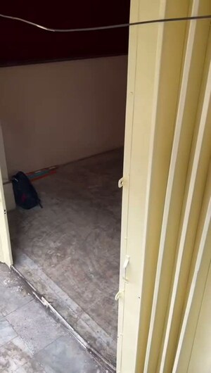 Balcony in  Shop at Indore Gpo – for Rent