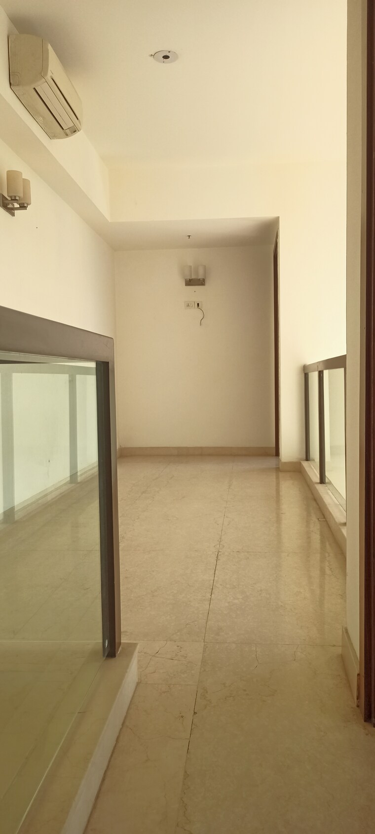 Room, ireo-skyon 3.5 Bedroom 2045 Sq.Ft. Apartment In Sector 60 Gurgaon 9385174