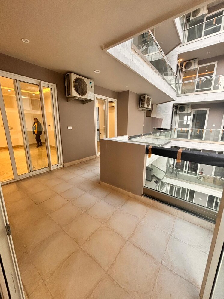 Kitchen, trishla-city 3 Bedroom 2025 Sq.Ft. Apartment In Patiala Road Zirakpur 9385139