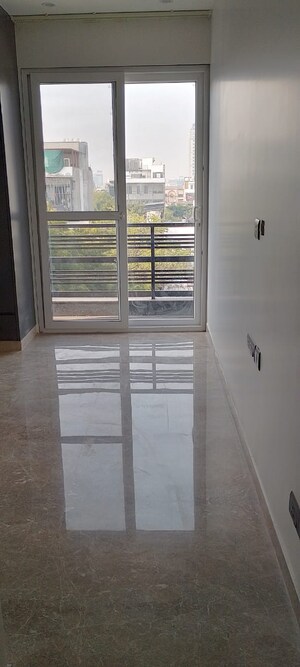 Room in 3.5 BHK Apartment at Ireo Skyon, Sector 60 – for Sale