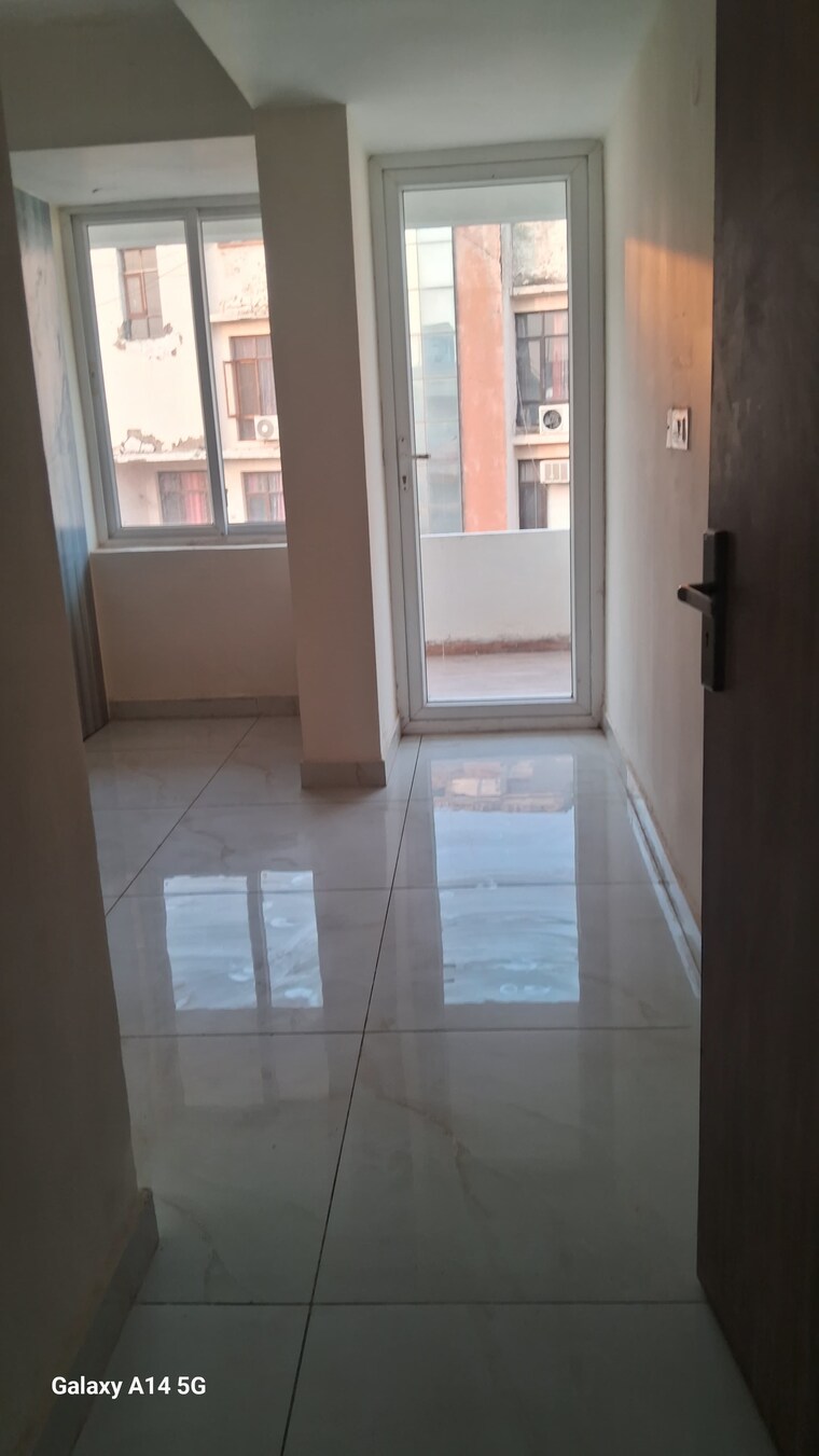 Room, maya-garden-avenue 3 Bedroom 1450 Sq.Ft. Apartment In Patiala Road Zirakpur 9385193