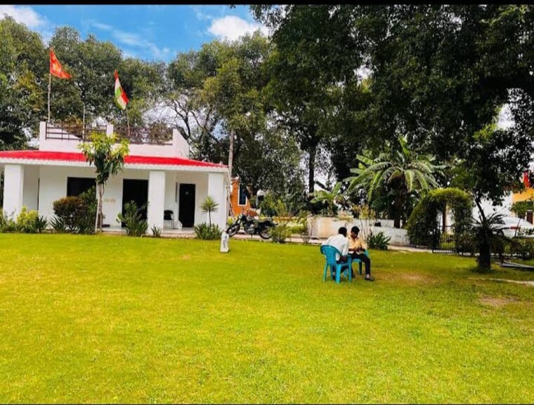 Garden, sohna road Commercial Land 1210 Sq.Yd. In Sohna Road Gurgaon 9385204