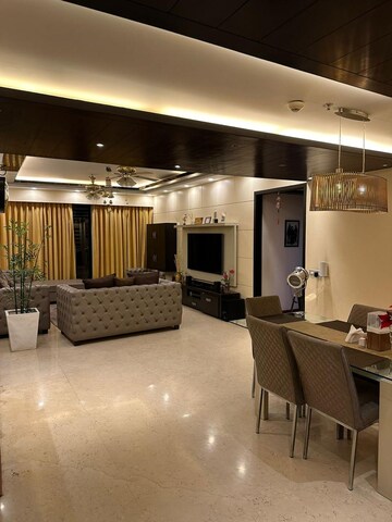 Living Room in 4 BHK Apartment at Vatika City, Sector 49 – for Rent