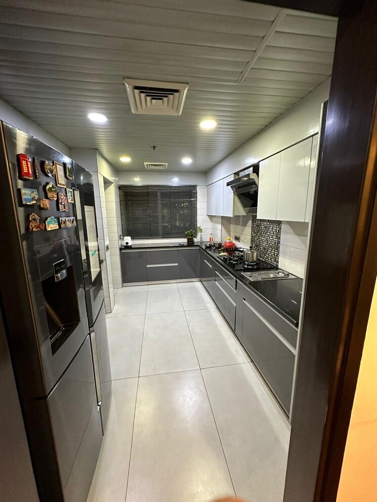 Kitchen, vatika-city 4 Bedroom 2999 Sq.Ft. Apartment In Sector 49 Gurgaon 9385230