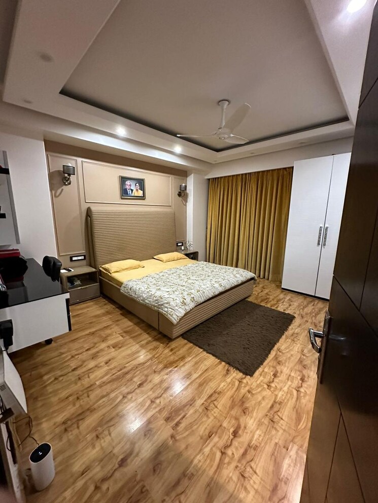Master Bedroom, vatika-city 4 Bedroom 2999 Sq.Ft. Apartment In Sector 49 Gurgaon 9385230
