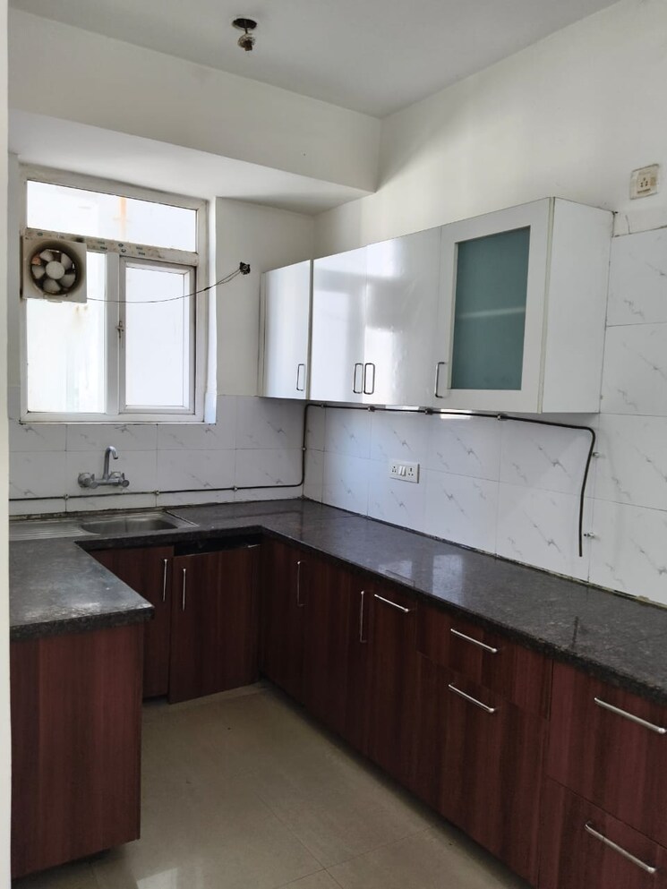 Kitchen, vip road 2 Bedroom 1250 Sq.Ft. Apartment In Vip Road Zirakpur 9385228