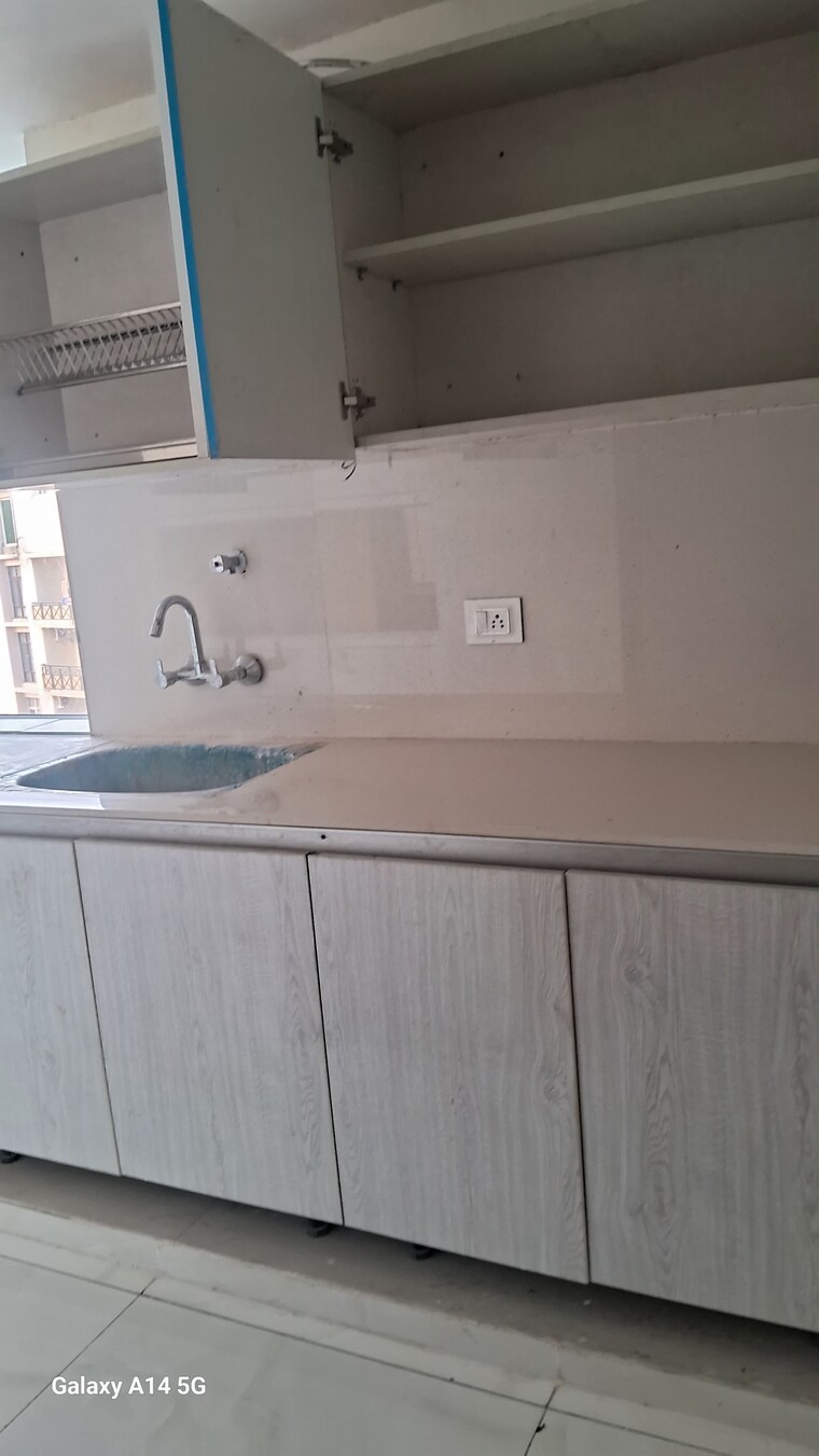 Kitchen, vip road 3 Bedroom 1450 Sq.Ft. Apartment In Vip Road Zirakpur 9385229