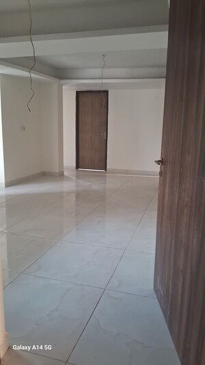3 BHK Apartment For Sale in Vip Road
