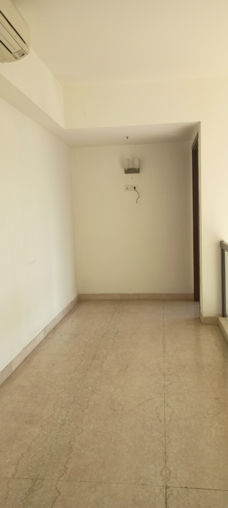 Room, m3m-golf-estate 3.5 Bedroom 3844 Sq.Ft. Apartment In Sector 65 Gurgaon 9385236