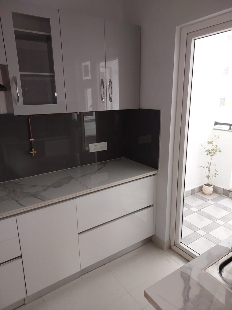 Kitchen, central-park-flower-valley 3 Bedroom 1642 Sq.Ft. Builder Floor In Sohna Sector 33 Gurgaon 9385328