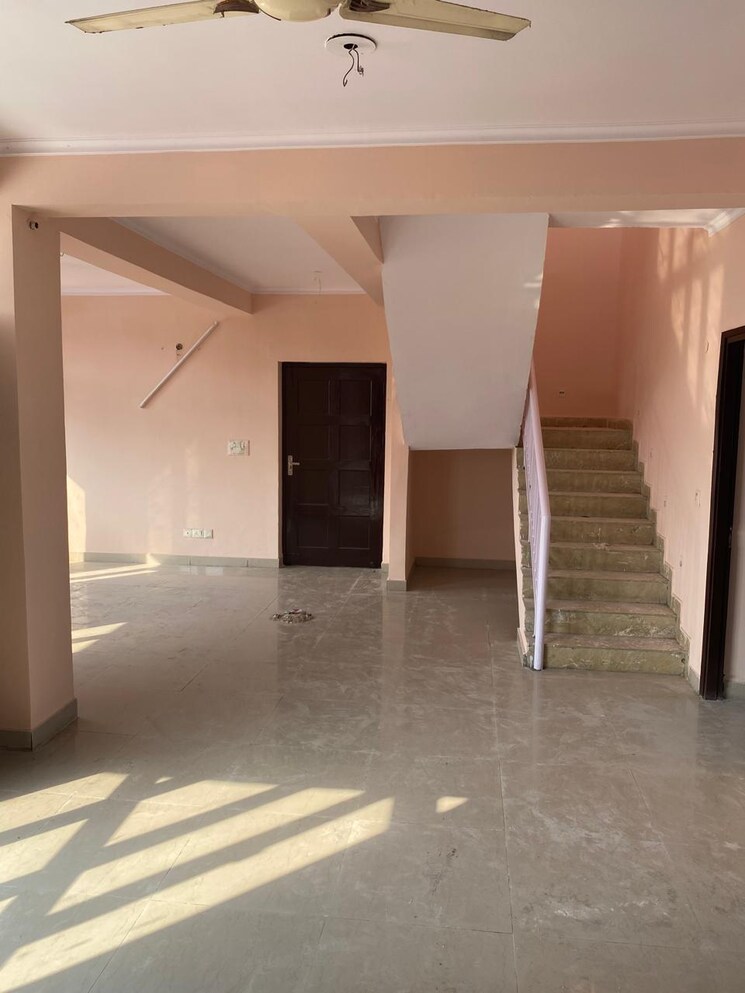 undefined, sigma iv greater noida 6 Bedroom 500 Sq.Mt. Villa In Sigma Iv Greater Noida Greater Noida 9385287