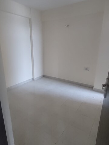 Room in 3 BHK Apartment at MGI Gharaunda, Raj Nagar Extension – for Sale