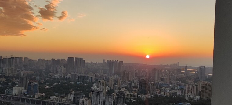 Exterior View, oberoi-realty-esquire 4 Bedroom 2000 Sq.Ft. Apartment In Goregaon East Mumbai 9385351