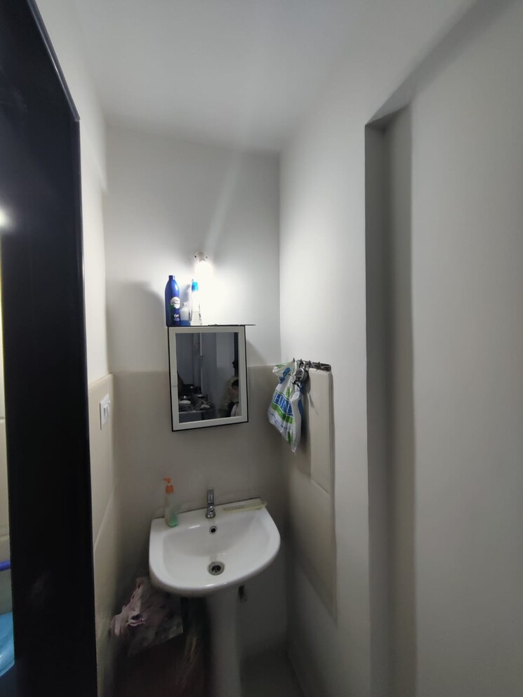 Bathroom, jhamtani-ace-aurum 2 Bedroom 499 Sq.Ft. Apartment In Ravet Pune 9385402