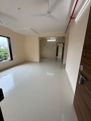 2 BHK Apartment For Sale in Borivali East