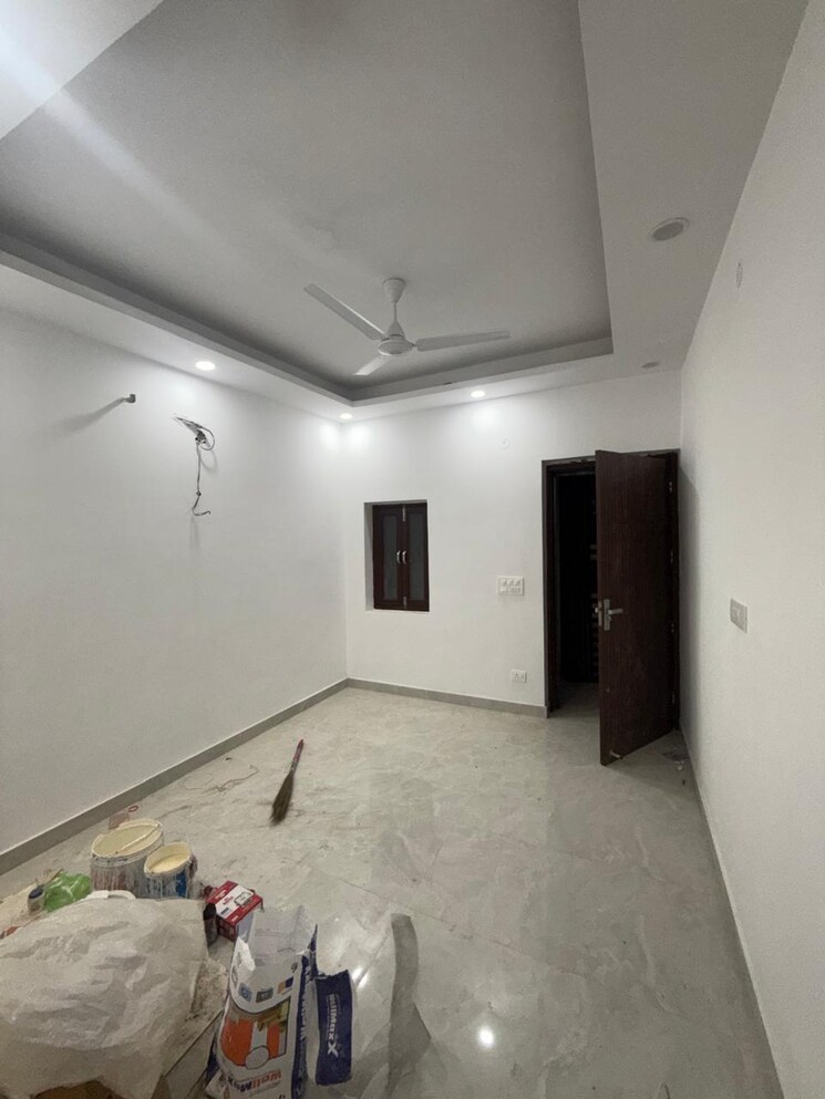 Room, kalkaji 2 Bedroom 1000 Sq.Ft. Builder Floor In Kalkaji Delhi 9385421