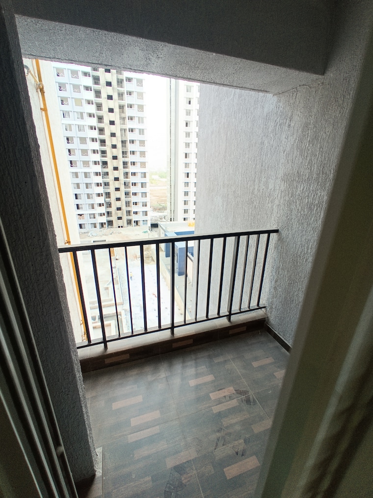Balcony, kolte-patil-life-republic-r-10 1 Bedroom 450 Sq.Ft. Apartment In Hinjewadi Pune 9385403