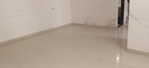 Room in 2 BHK Apartment at Globe Heights, Goregaon East – for Sale