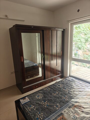 Room in 2 BHK Apartment at Rohan Mithila, Viman Nagar – for Rent