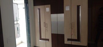 Room in 2 BHK Apartment at Sadguru Complex I, Goregaon East – for Sale