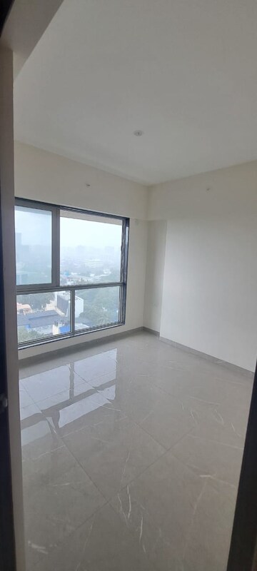 Room in 2 BHK Apartment at Veena Smart Homes, Kandivali West – for Sale