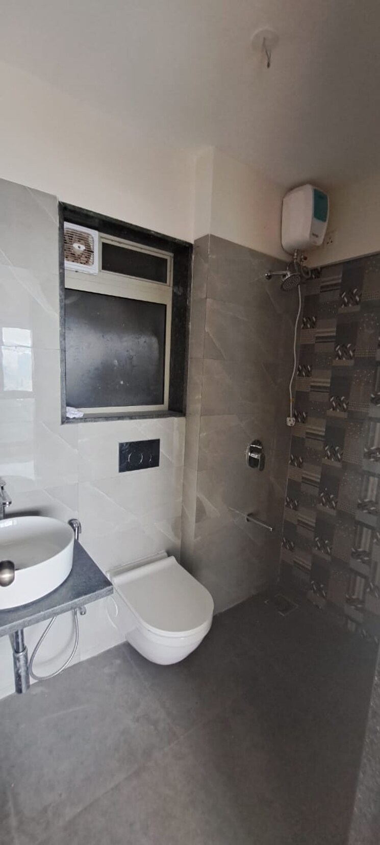 Bathroom, veena-smart-homes 2 Bedroom 505 Sq.Ft. Apartment In Kandivali West Mumbai 9385471