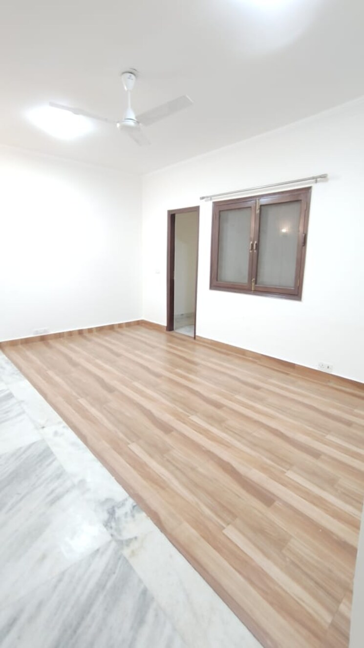 Room, vasant vihar 4 Bedroom 3000 Sq.Ft. Builder Floor In Vasant Vihar Delhi 9385540