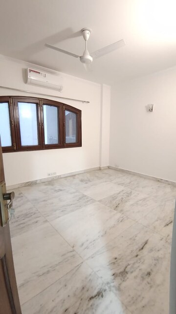 Room in 4 BHK Builder Floor at Vasant Vihar – for Rent