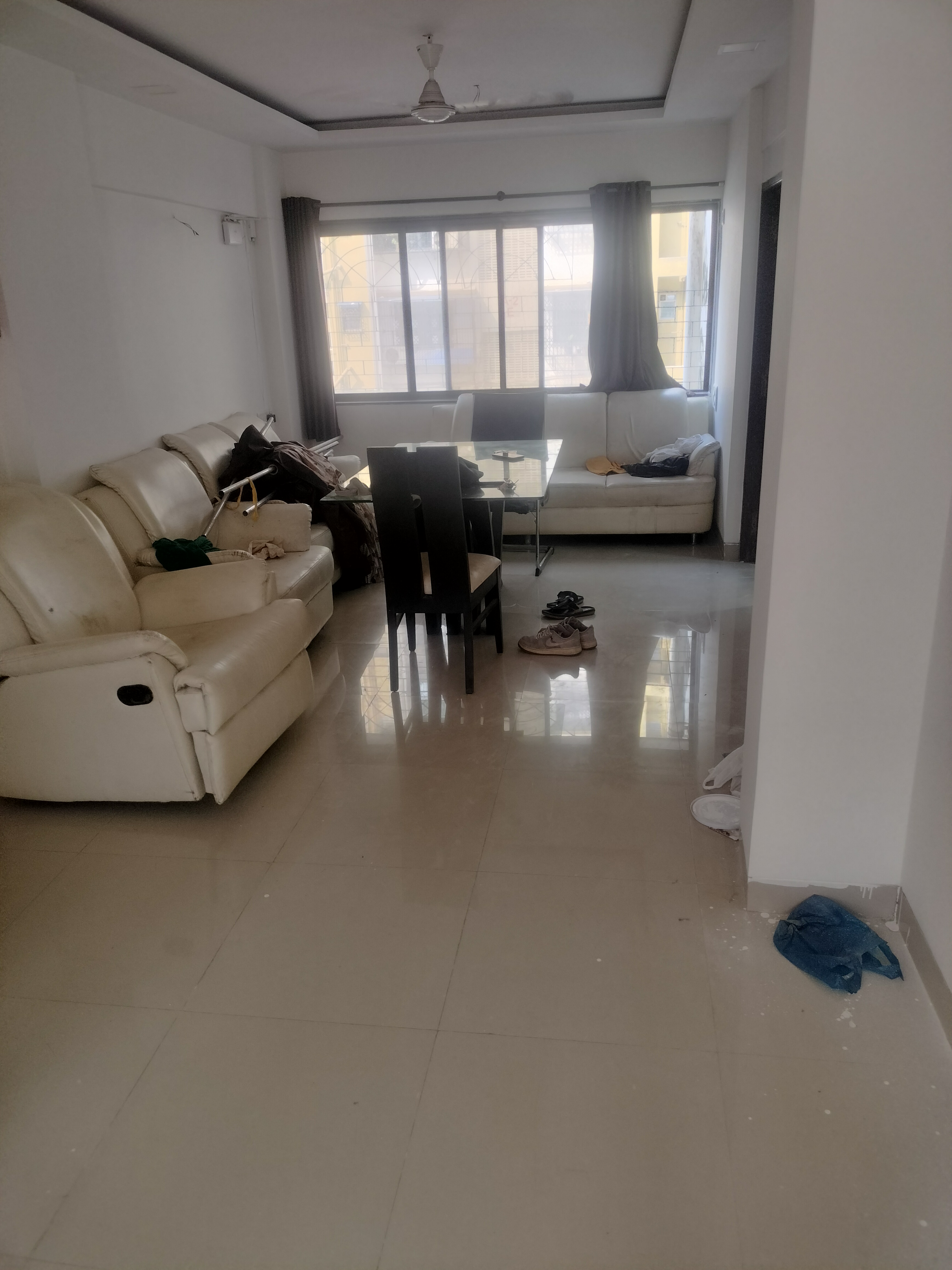 3 BHK 1100 Sq.Ft. Apartment in Vijaynagar Society