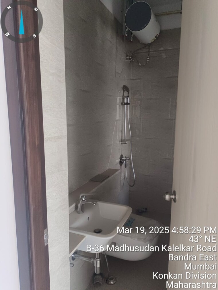 Bathroom, adani-ten-bkc 3 Bedroom 1389 Sq.Ft. Apartment In Bandra East Mumbai 9385558