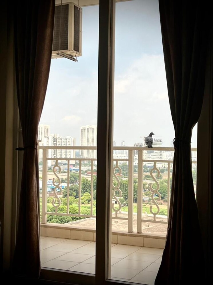 Room, emaar-palm-premier 3 Bedroom 2000 Sq.Ft. Apartment In Sector 77 Gurgaon 9385586